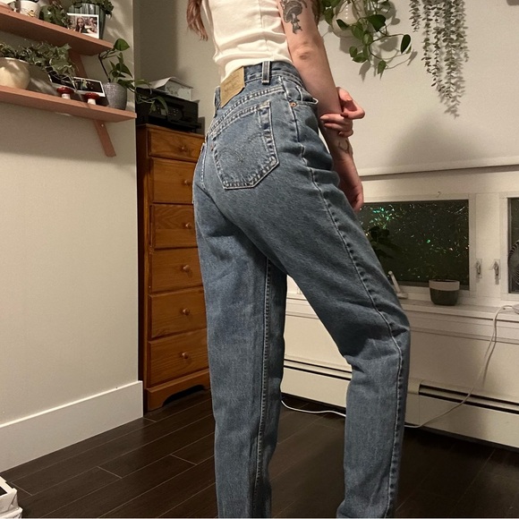 VINTAGE LEVIS (orange tab) - Picture 3 of 9